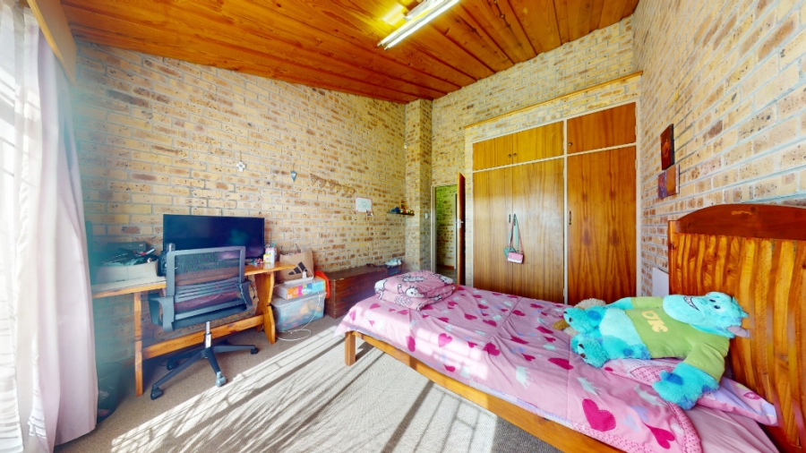 4 Bedroom Property for Sale in Potchefstroom North West